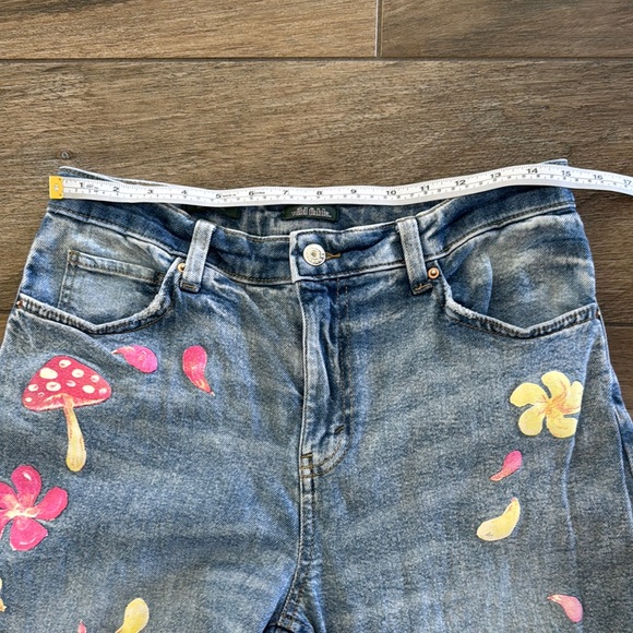 Wild Fable Jeans Peace Mushroom Painted Hippie Boho. Med Wash. Wmn’s 6 - Picture 10 of 11